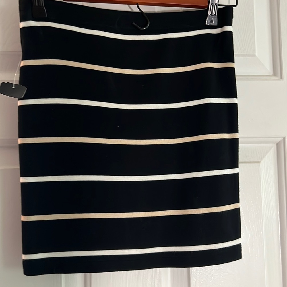 Cute pencil skirt NWT